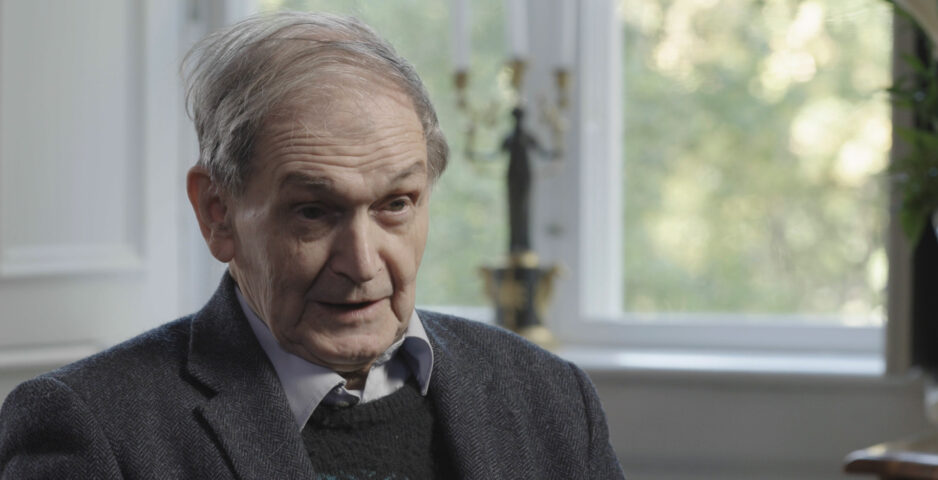 VIS interviews renowned physicist sir Roger Penrose